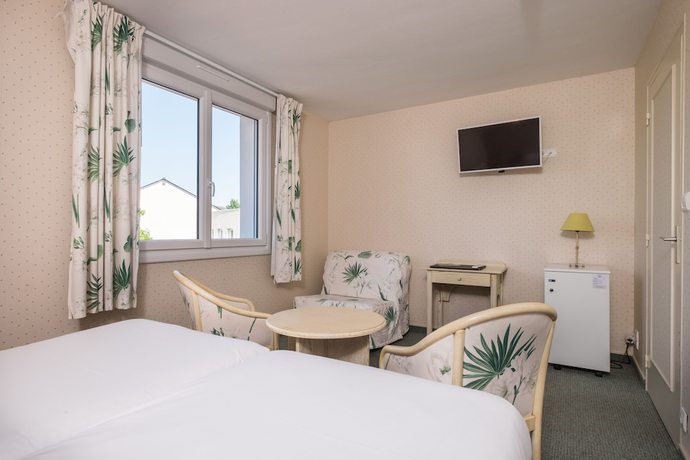 Imagen de la habitación del Hotel H&ocirc;tel and Restaurant L\'Ermitage. Foto 2