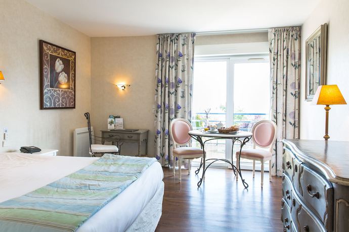 Imagen de la habitación del Hotel H&ocirc;tel and Restaurant L\'Ermitage. Foto 5