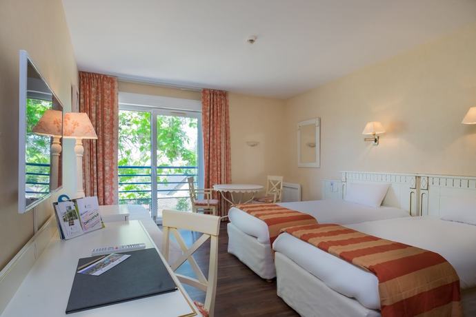 Imagen de la habitación del Hotel H&ocirc;tel and Restaurant L\'Ermitage. Foto 12