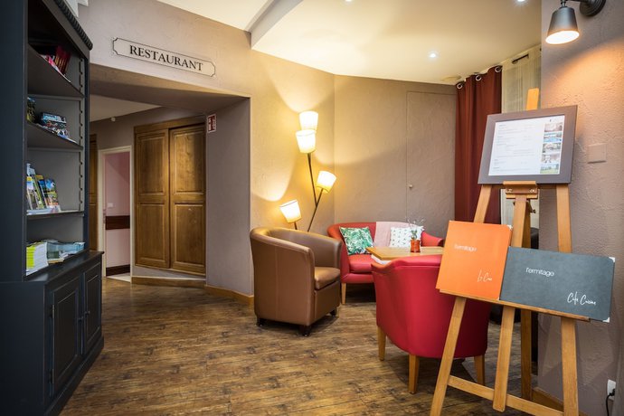 Imagen de los interiores del Hotel H&ocirc;tel and Restaurant L\'Ermitage. Foto 20
