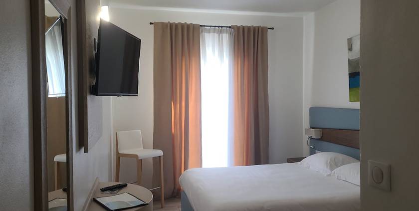 Imagen de la habitación del Hotel H&ocirc;tel and Restaurant Les Mouettes. Foto 15