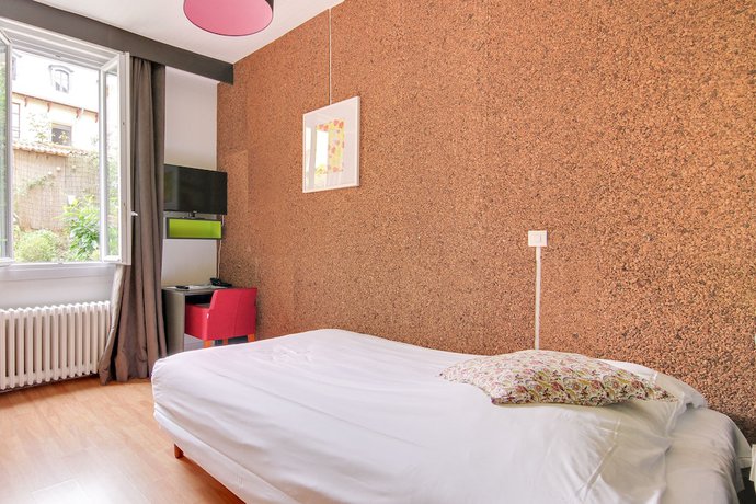 Imagen de la habitación del Hotel H&ocirc;tel d\'Angleterre, Versalles. Foto 9