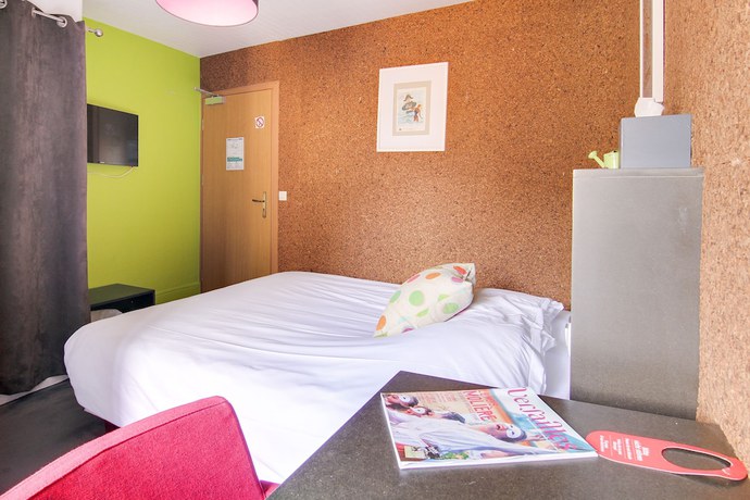 Imagen de la habitación del Hotel H&ocirc;tel d\'Angleterre, Versalles. Foto 18
