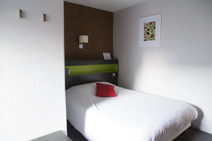 Imagen de la habitación del Hotel H&ocirc;tel d\'Angleterre, Versalles. Foto 19