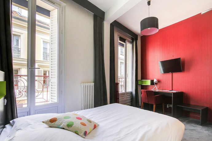Imagen de la habitación del Hotel H&ocirc;tel d\'Angleterre, Versalles. Foto 20