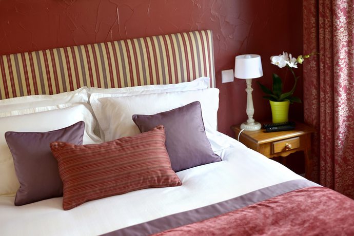 Imagen de la habitación del Hotel Hôtel d\'Aragon. Foto 11