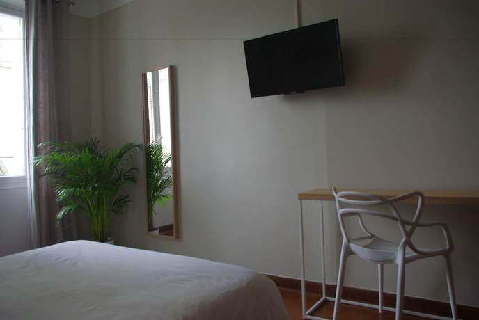 Imagen de la habitación del Hotel H&ocirc;tel d\'Arvor. Foto 3