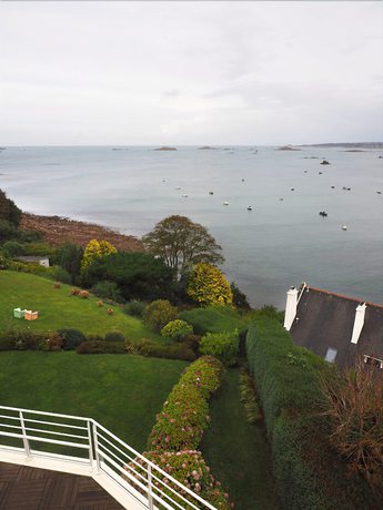 Imagen de la habitación del Hotel H&ocirc;tel de Carantec. Foto 14