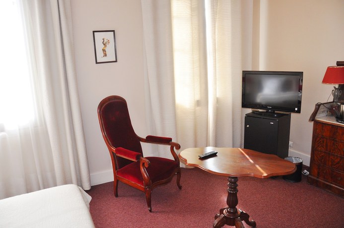 Imagen de la habitación del Hotel H&ocirc;tel de France, AUCH. Foto 2