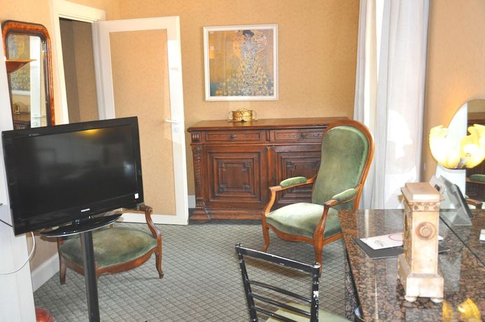 Imagen de la habitación del Hotel H&ocirc;tel de France, AUCH. Foto 12