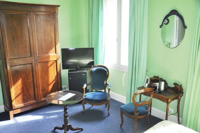 Imagen de la habitación del Hotel H&ocirc;tel de France, AUCH. Foto 17