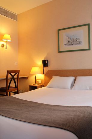 Imagen de la habitación del Hotel H&ocirc;tel de France, Boulogne billancourt. Foto 7