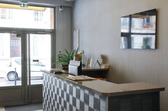 Imagen de los interiores del Hotel H&ocirc;tel de France, Boulogne billancourt. Foto 19