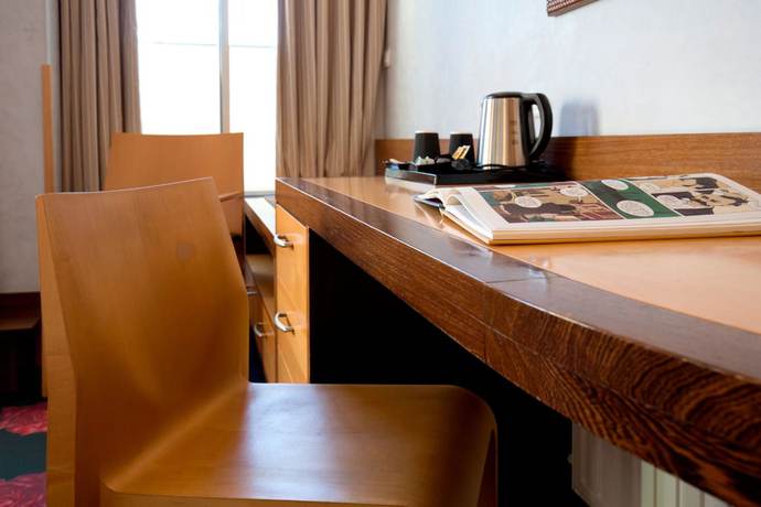 Imagen de la habitación del Hotel H&ocirc;tel de Normandie, Burdeos. Foto 10