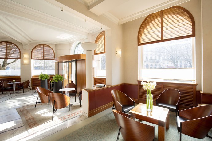 Imagen de los interiores del Hotel Hôtel de Normandie. Foto 19