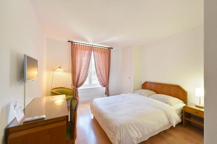 Imagen de la habitación del Hotel H&ocirc;tel de l\'Aigle. Foto 14