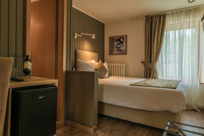 Imagen de la habitación del Hotel H&ocirc;tel de l\'Ange. Foto 5