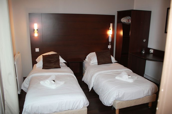 Imagen de la habitación del Hotel H&ocirc;tel de la Beauronne, Marsac-sur-l'Isle. Foto 11