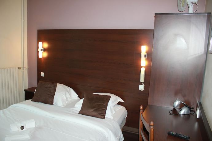 Imagen de la habitación del Hotel H&ocirc;tel de la Beauronne, Marsac-sur-l'Isle. Foto 19