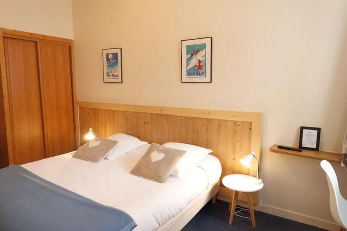 Imagen de la habitación del Hotel Hôtel de la Couronne. Foto 7