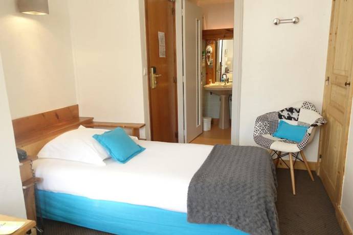 Imagen de la habitación del Hotel Hôtel de la Couronne. Foto 12