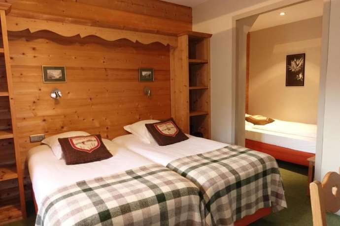 Imagen de la habitación del Hotel Hôtel de la Couronne. Foto 15