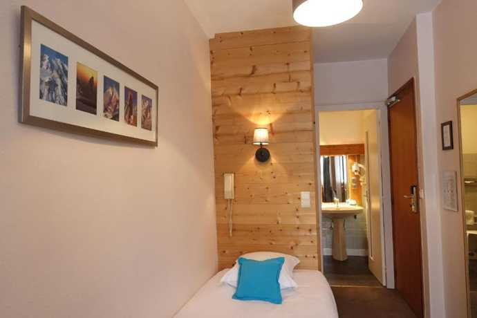 Imagen de la habitación del Hotel Hôtel de la Couronne. Foto 18