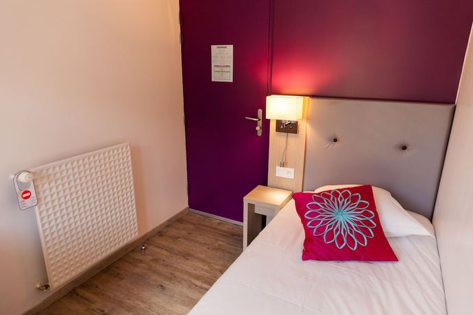 Imagen de la habitación del Hotel H&ocirc;tel de la Gare, Quimper. Foto 6