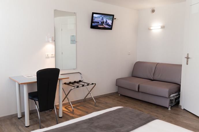Imagen de la habitación del Hotel H&ocirc;tel de la Gare, Quimper. Foto 17