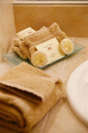 Imagen de la habitación del Hotel H&ocirc;tel de la Muse et du Rozier. Foto 18