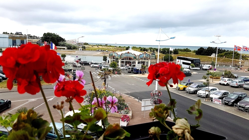 Imagen de la habitación del Hotel H&ocirc;tel de la Plage, Courseulles-sur-Mer. Foto 11
