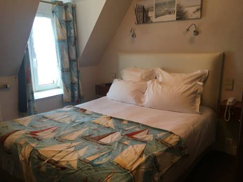 Imagen de la habitación del Hotel H&ocirc;tel de la Pointe du Grouin. Foto 2
