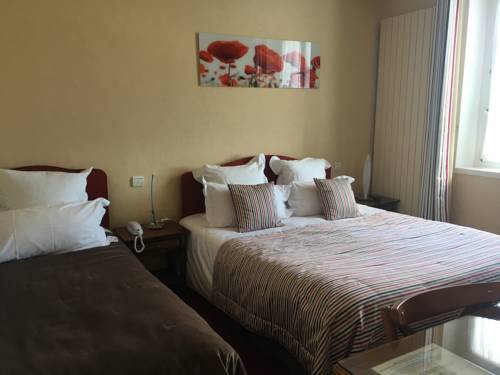 Imagen de la habitación del Hotel H&ocirc;tel de la Pointe du Grouin. Foto 4