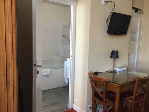 Imagen de la habitación del Hotel H&ocirc;tel de la Pointe du Grouin. Foto 5