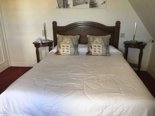 Imagen de la habitación del Hotel H&ocirc;tel de la Pointe du Grouin. Foto 6