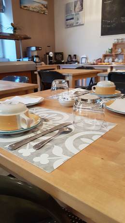 Imagen del bar/restaurante del Hotel H&ocirc;tel de la Presqu\'Ile. Foto 6