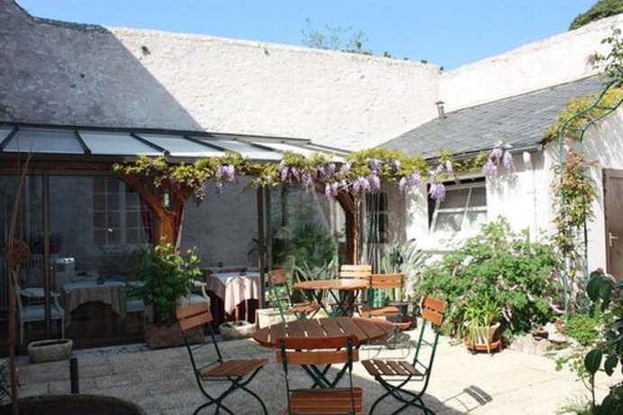 Imagen de los exteriores del Hotel H&ocirc;tel de la Sologne. Foto 12