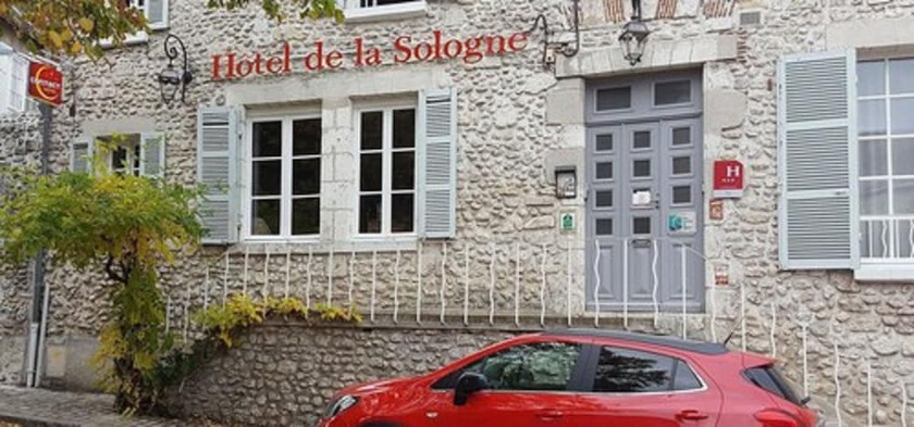 Imagen general del Hotel H&ocirc;tel de la Sologne. Foto 2