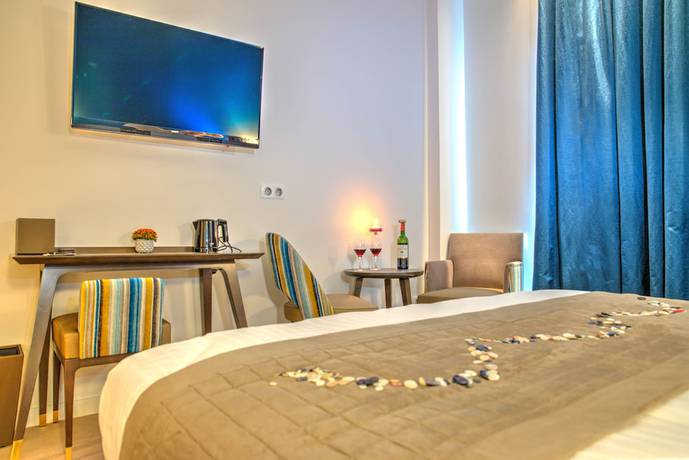 Imagen de la habitación del Hotel Hôtel de la Tabletterie. Foto 19