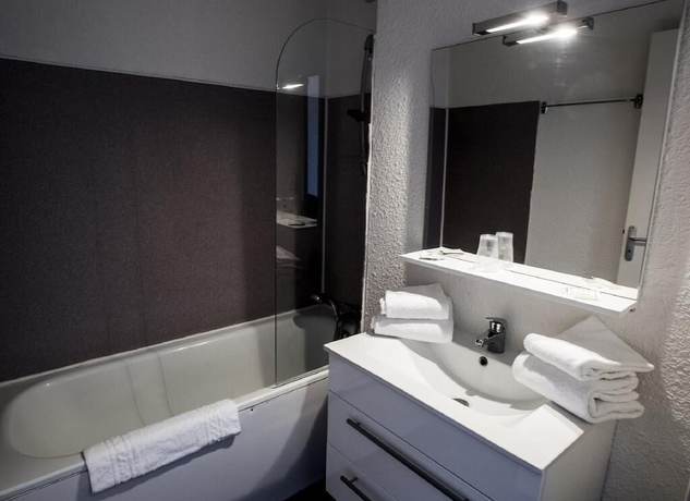 Imagen de la habitación del Hotel H&ocirc;tel des 2 golfs. Foto 12