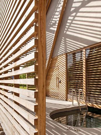 Imagen de la piscina del Hotel H&ocirc;tel des Berges. Foto 18