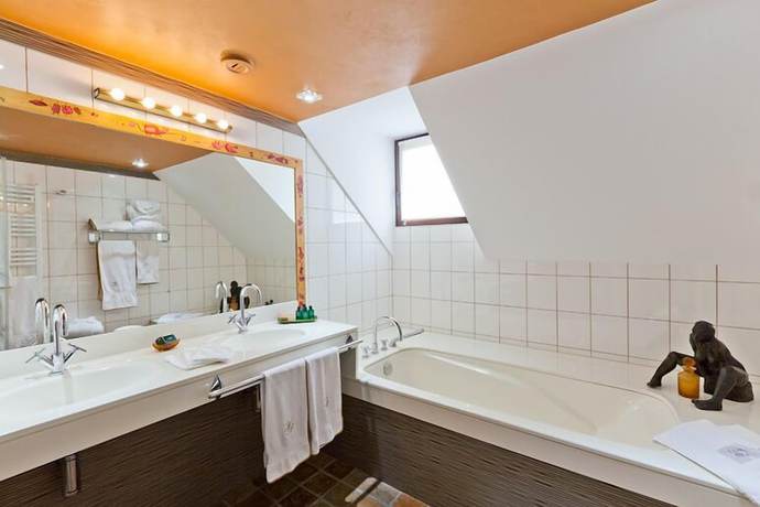 Imagen de la habitación del Hotel H&ocirc;tel des Berges. Foto 14