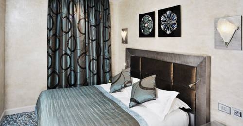 Imagen general del Hotel Hôtel des Champs-Elysées. Foto 5