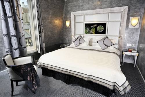 Imagen general del Hotel Hôtel des Champs-Elysées. Foto 8