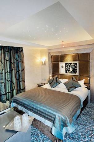 Imagen general del Hotel Hôtel des Champs-Elysées. Foto 6