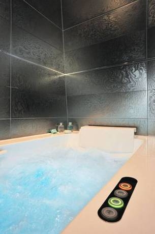 Imagen general del Hotel Hôtel des Champs-Elysées. Foto 7