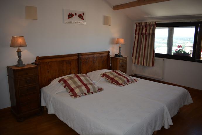 Imagen de la habitación del Hotel H&ocirc;tel des Consuls. Foto 8