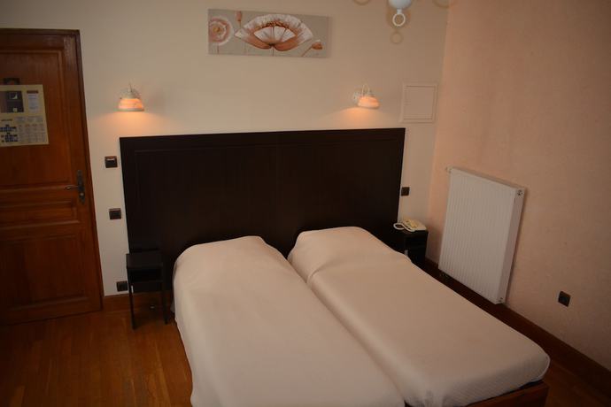 Imagen de la habitación del Hotel H&ocirc;tel des Consuls. Foto 11