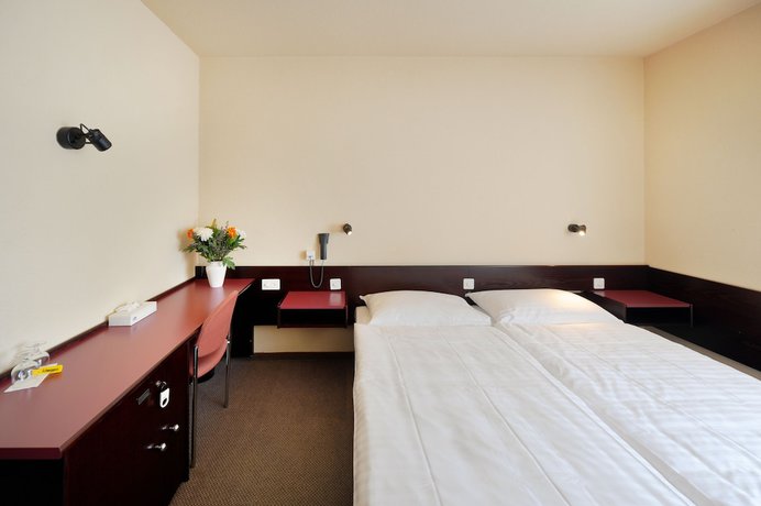 Imagen de la habitación del Hotel Hôtel des Mosaïques. Foto 8