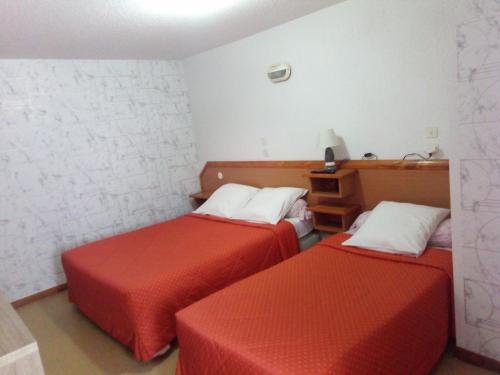 Imagen de la habitación del Hotel H&ocirc;tel des Touristes. Foto 7
